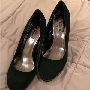 Black heels by Unlisted by Kenneth Cole